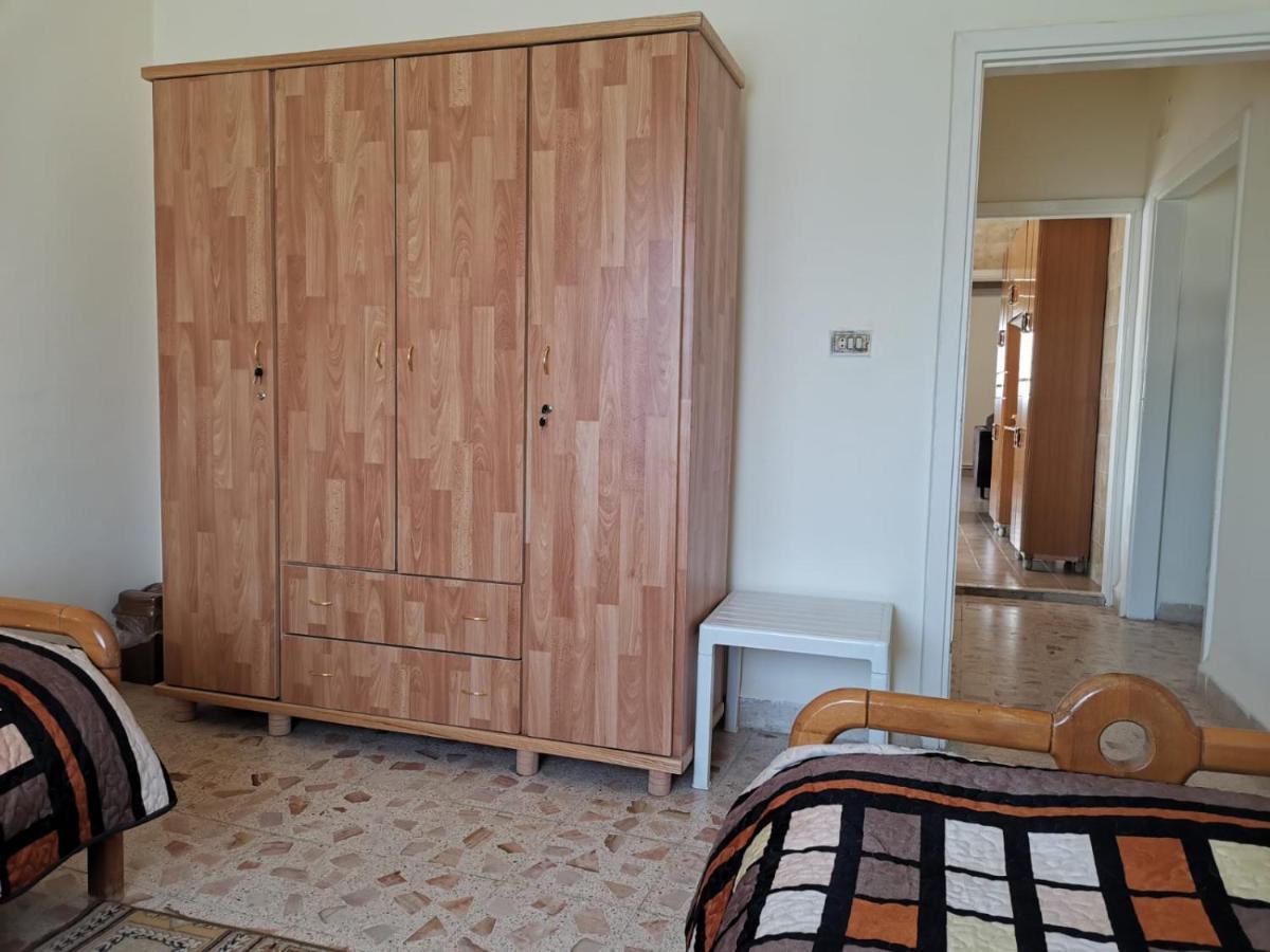 Alice & Andrew Apt. Few Steps To Madaba Old City Center Esterno foto