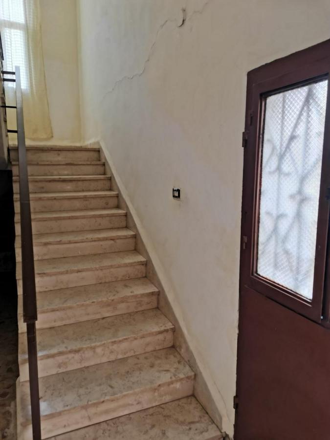 Alice & Andrew Apt. Few Steps To Madaba Old City Center Esterno foto
