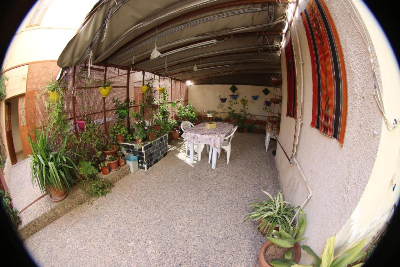 Alice & Andrew Apt. Few Steps To Madaba Old City Center Esterno foto